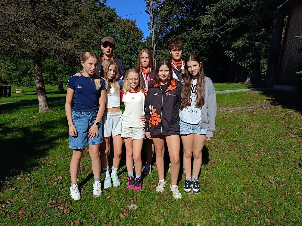 Ekipa UKS „Orientpark.pl” Iwiny, wraca z dwoma złotymi medalami Klubowych Mistrzostw Polski, w Biegu na Orientację